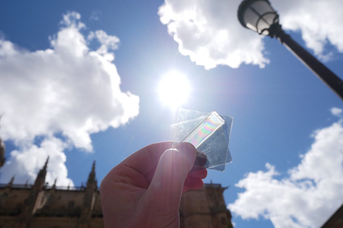 Feliz día internacional de la luz!

#DIL2023 <a href="/DIL_SPAIN/">Día Internacional de la Luz</a> #InternationalDayofLight  <a href="/IDLofficial/">International Day of Light 16 May</a> <a href="/OpticaWorldwide/">Optica</a>  <a href="/sedoptica/">SEDOPTICA</a> <a href="/SedopticaAJ/">Área Joven SEDOPTICA</a> <a href="/sedopticamof/">Área de Mujer, Óptica y Fotónica - SEDOPTICA</a>