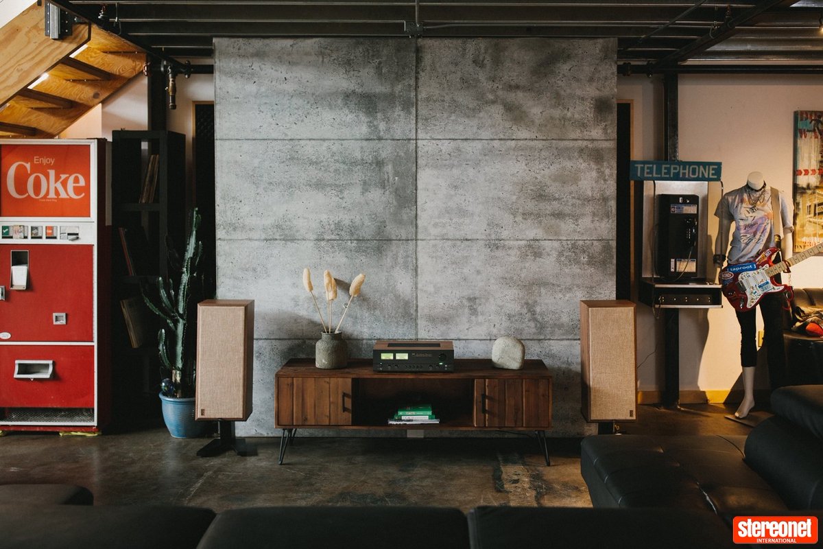 StereoNETUK's tweet photo. 𝗥𝗘𝗩𝗜𝗘𝗪: @NADElectronics C 3050 LE Streaming Integrated Amplifier

READ THE REVIEW 👉 https://t.co/hulOmdoGeL

"It's a powerful, engaging and fun thing to listen to."

#hifireview #audiophile #hifiaudio #hifi #stereonet #snuk #retrofi #streamingmusic #hiresaudio #hifinews https://t.co/oi5IYkCbTN