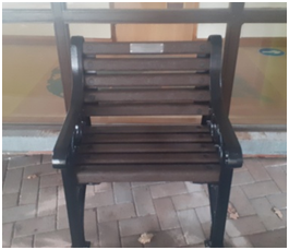 NHSTayside's tweet image. A huge thank you to @HarrisAcDundee for their continued support of Roxburghe House!

Each month the fundraising team sends beautiful flowers and at the end of each year they also donate a large item - this year it's a beautiful bench &amp;amp; chair.

Read more ➡️ tinyurl.com/4pa3h3t9