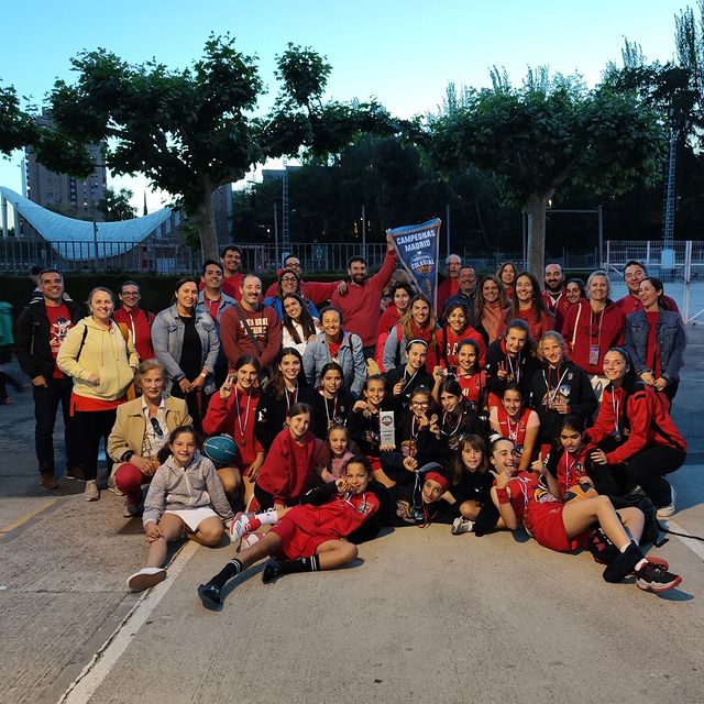 🥇 CAMPEONAS DE LA PEQUECOPA 🏆
Nuestra generación 2011 se proclamó ayer campeona de la Peque <a href="/CopaColegial/">𝘾𝙤𝙥𝙖 𝘾𝙤𝙡𝙚𝙜𝙞𝙖𝙡</a>. 
¡ENHORABUENA CHICAS! #GoAlameda