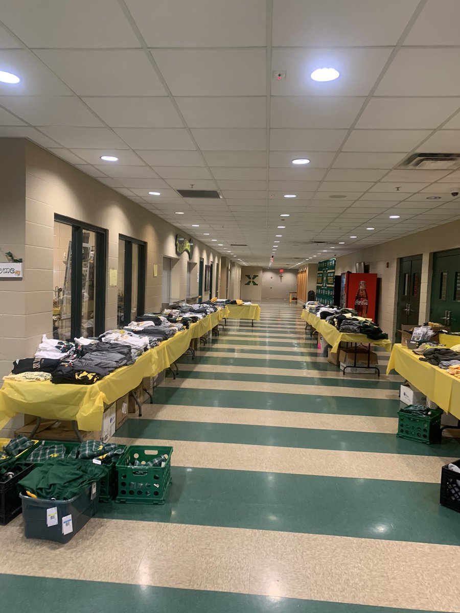 StXTigersStore's tweet image. We Ready 🎶. Clearance Sale 2023. 💚💛