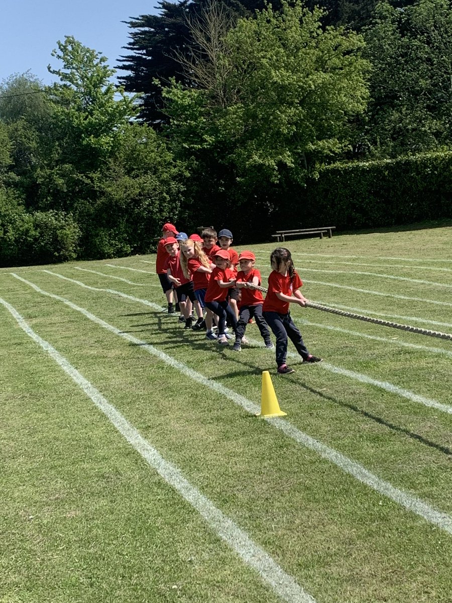 At last some beautiful sunshine for our annual tug of war contest 🏃‍♂️🏃‍♀️🌞