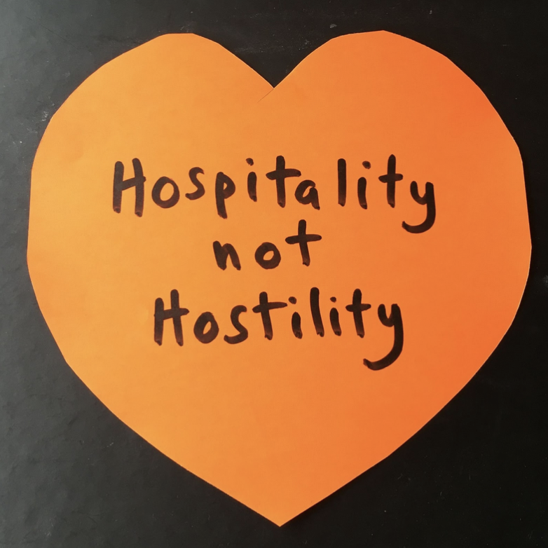 RefugeeTogether's tweet photo. Show Hospitality Not Hostility to refugees 
in your community by hosting a meal or tea 
during @RefugeeWeek 🫖🍽️🍰

Together we can send a message to this government: the cruel #RefugeeBanBill does not represent us.

Find more info, resources &amp; guidance👇
https://t.co/c9A75UxSt1 https://t.co/9y0MntiAtw