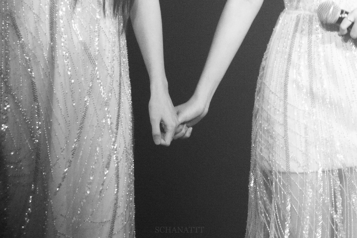 schanattt's tweet photo. —together 🤍

#ฟรีนเบคxKAZZAWARDS
#KAZZAWARDS2023 
#ฟรีนเบค https://t.co/kQw7JeMAc4