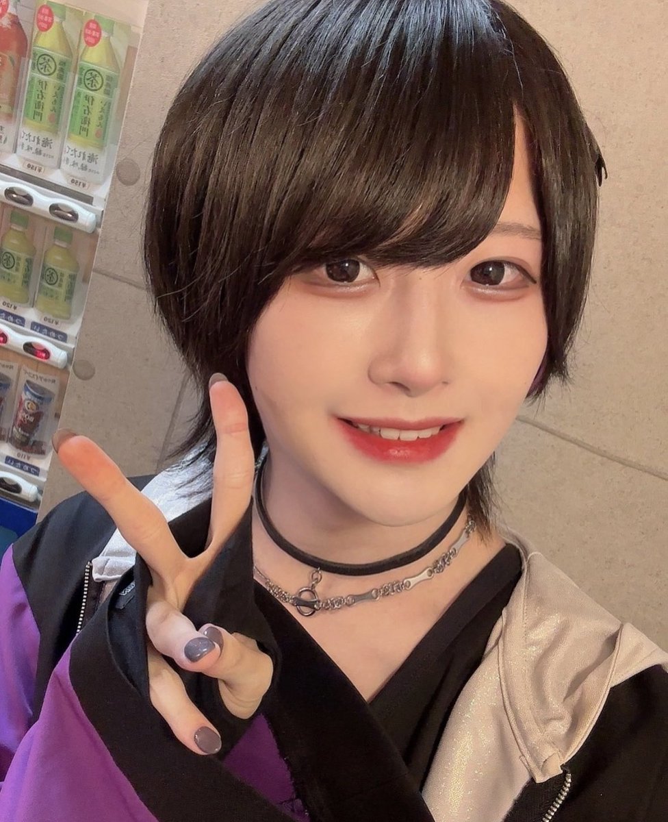 Amoten1101's tweet photo. 今はふーっと吹けば飛ぶような小さな小さな才能だけど https://t.co/R5yQHqnlgZ