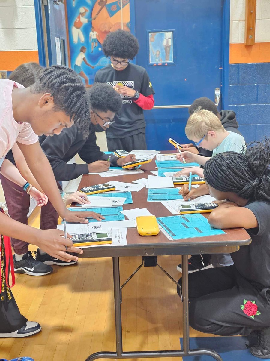 ReidRossCougars's tweet image. Today is EOG Review Field Day and our students are ready to #StepIntoSuccess!