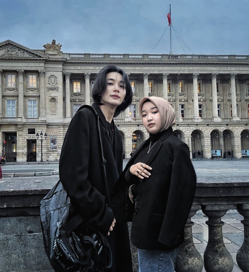 woozha02's tweet photo. Paris, han im in love💗

#csd #정한 #윤정한 #carats https://t.co/lz1eajAL7L