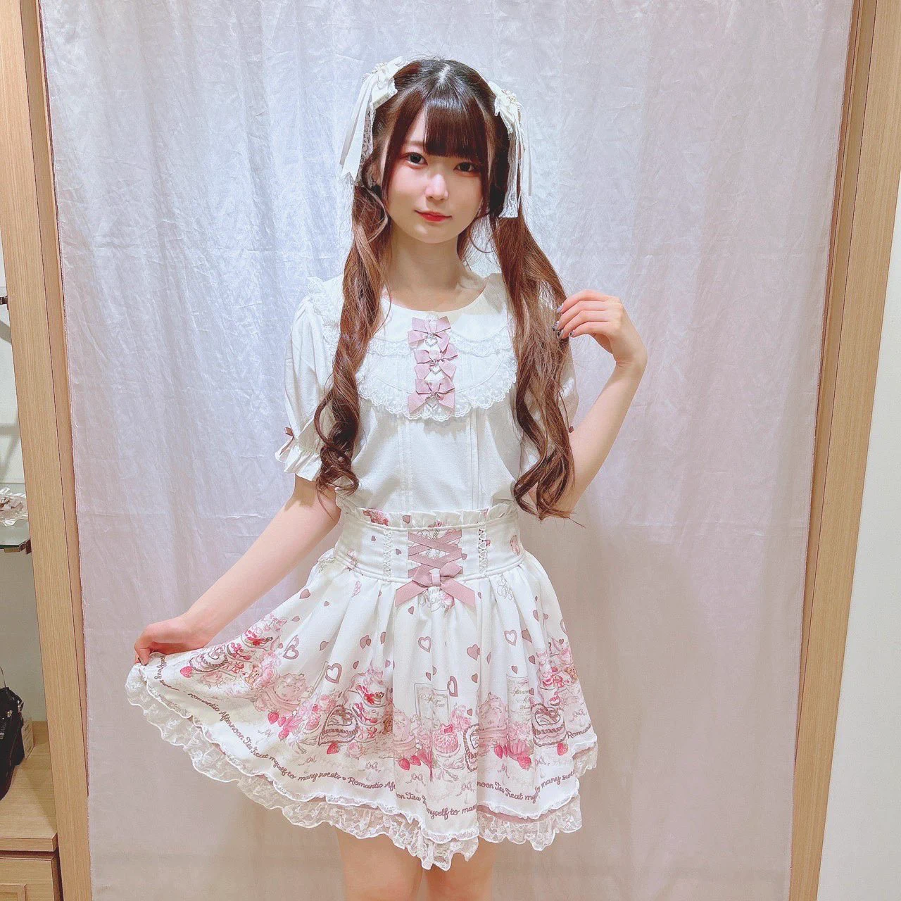 LIZ LISA a X: 