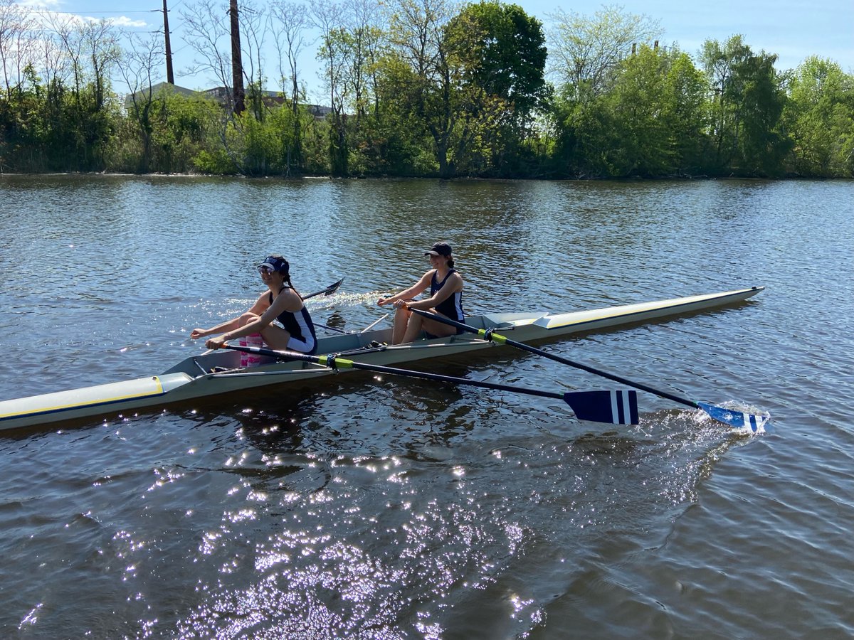MayorLungoKoehn's tweet photo. Our Medford High School rowers made our community proud at the Mayor’s Cup Regatta this weekend with 40 boats competing for the Cup!

Thanks to everyone that came down to the Park at River’s Edge on this beautiful day to participate and watch, and congrats to the winners! https://t.co/NYjn6irdbq