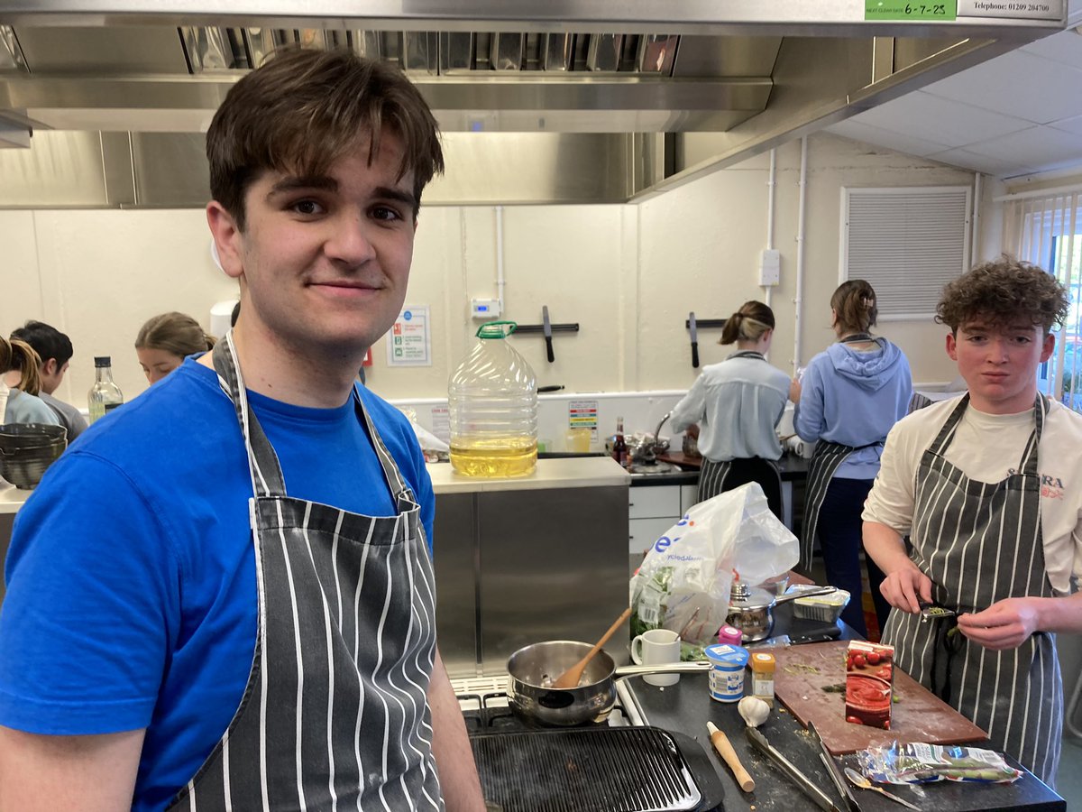bishopfoxhouse's tweet photo. Two consecutive ‘Masterchef Mondays’ with two amazing menus. It was a very intense competition with so many skills on show; well done boys! https://t.co/X5As77Ko6l