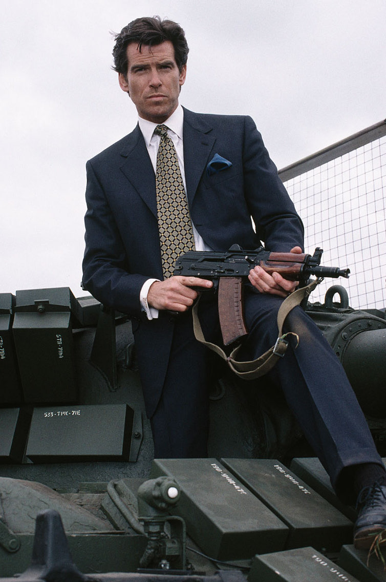 Happy 70th birthday to the legendary Pierce Brosnan, a man who epitomizes classic spy chic. 