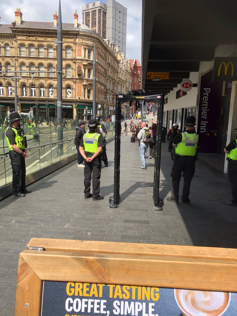 Our knife arch is now active on the ramp in the city centre Anything to declare? @BrumCityWMP @CentralBIDBham #OpSceptre