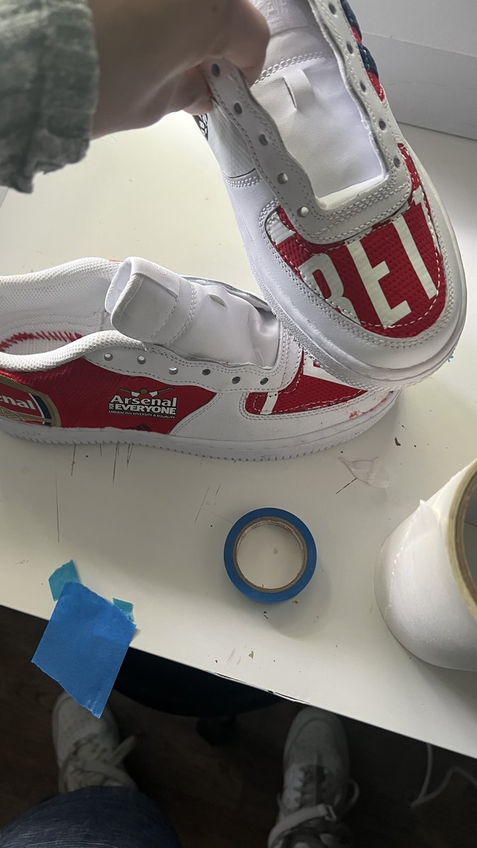 noneofzero_'s tweet image. What happening at Arsenal?

#nikeaf1 #shoes #customsneakers #newkitlaunch