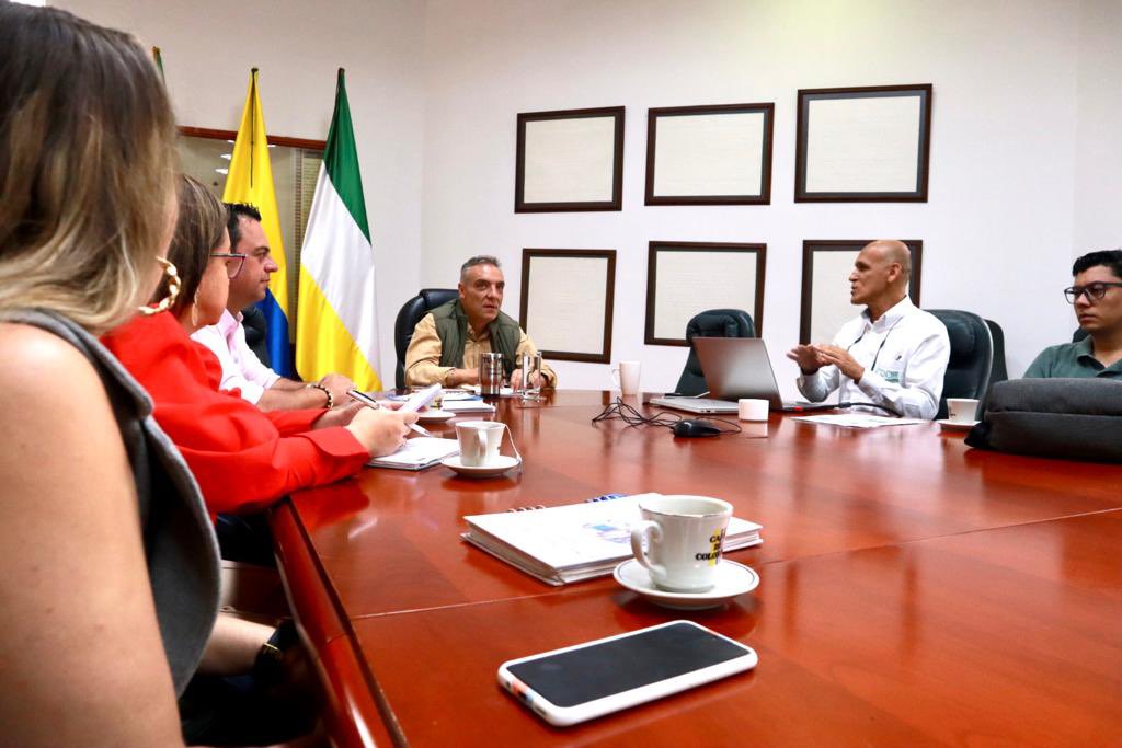 CorpoQuindioCRQ's tweet photo. La CRQ y el Gobierno Departamental realizan revisión del documento técnico del Plan departamental de educación ambiental para ser presentado ante la Asamblea, y así este documento se consolide como política pública para los siguientes 20 años.@QuindioGob @Asambleaquindio https://t.co/30Asuu467K