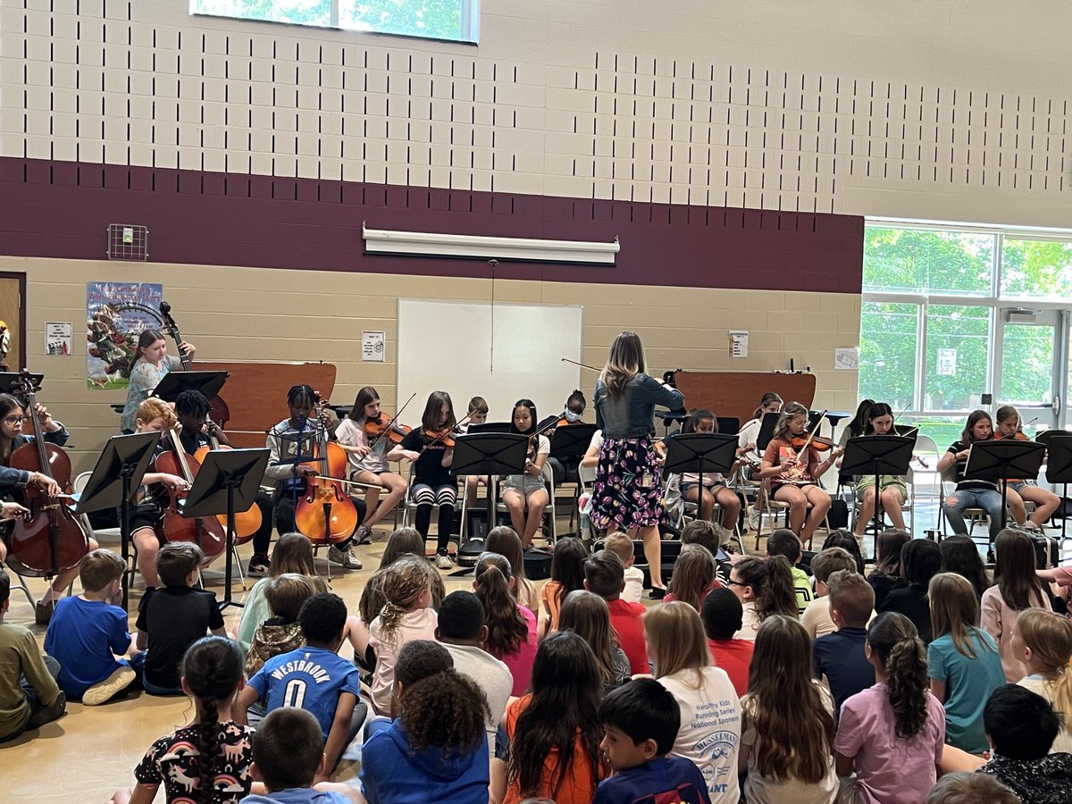 Thank you Mrs. Clinton and 6th grade orchestra for our concert today!! #SBROAR