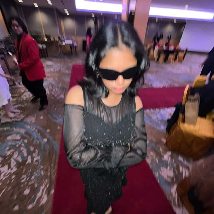 icsmksh's tweet image. Heyy here's  fun fact on Yesho!!

'fun fact I love movies! The only reason I have a will to live is for watching movies. Although this may not be a movie but everyone should watch Queen Charlotte 😭🫶🏾'