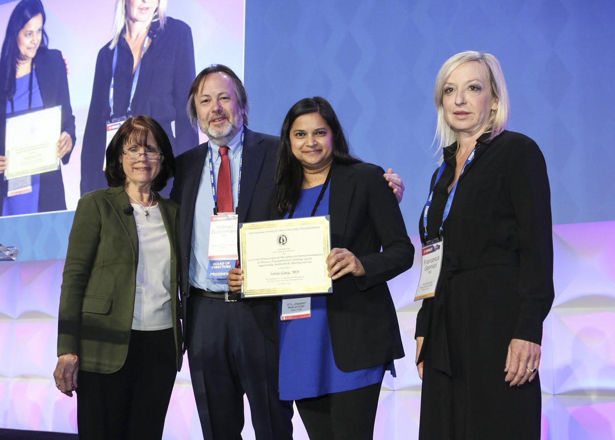 The first #ISHLT Extracorporeal Photopheresis Immunomodulation in #ThoracicTx Challenge Grant, supported by @MNK, was awarded to @SoniaGargMD, for 'Description of the Effect of ECP on Markers of Cardiac Function, Net State of Immunosuppression and Microcirculatory Dysfunction.'