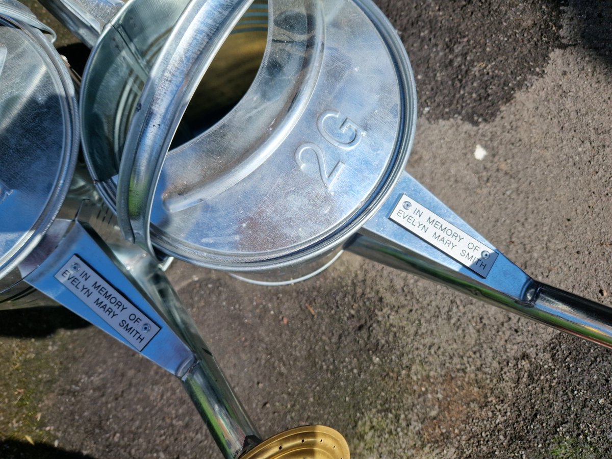 We replaced two of the rusty watering cans at Warwick Cemetery so that everyone has access to one as the weather starts to warm up. 💜