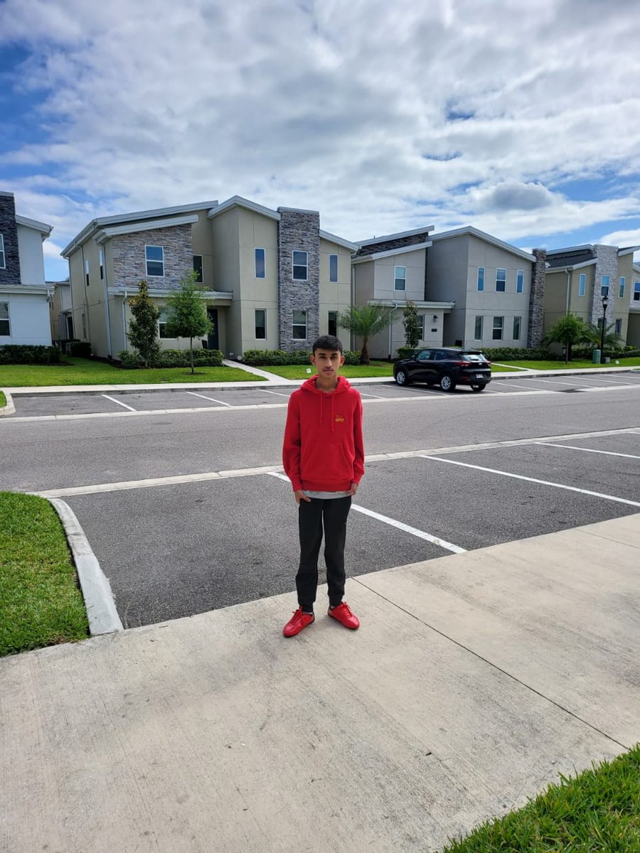 icsmksh's tweet image. Oo a fun Fact on Vishal WOAHH!

'Im actually the most friendliest coolest need around SMKSH (according to some people) and I am very scared of upcoming spm exams,the last year of school and  loosing intercact