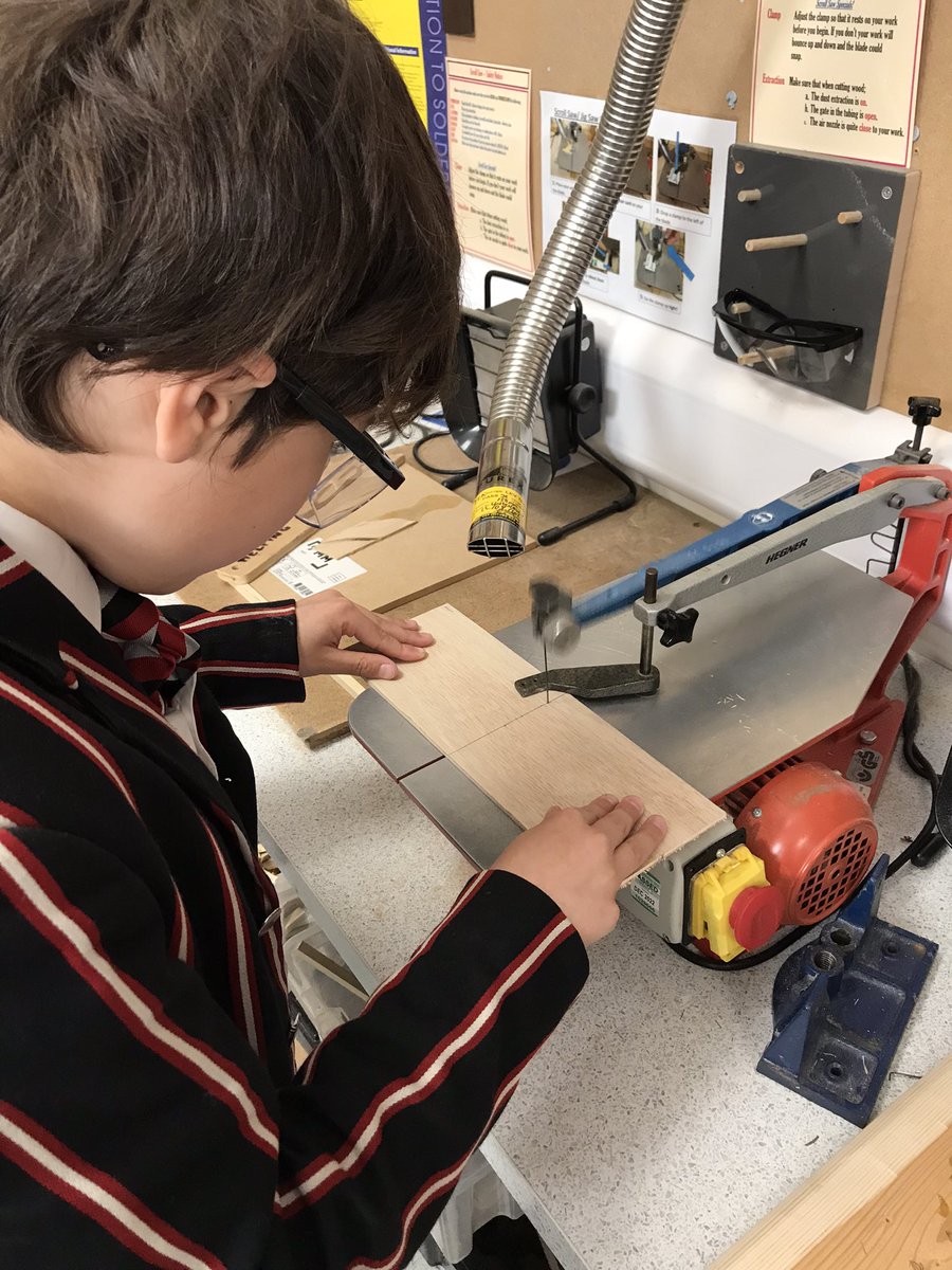 Year 5 birdhouses in the early stages of construction! Who doesn’t love being in the workshop on a Tuesday morning? #CastleCourtDT #CastleCourtCreative #IamCCS #CastleCourtPathway