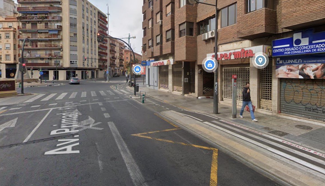 carcercor's tweet photo. 3ª vez de Google Street View. La fimación prosigue, se realizó un saludo a cámara pero no han vuelto a no escoger dicha instantánea. https://t.co/SGZKgDSDIc