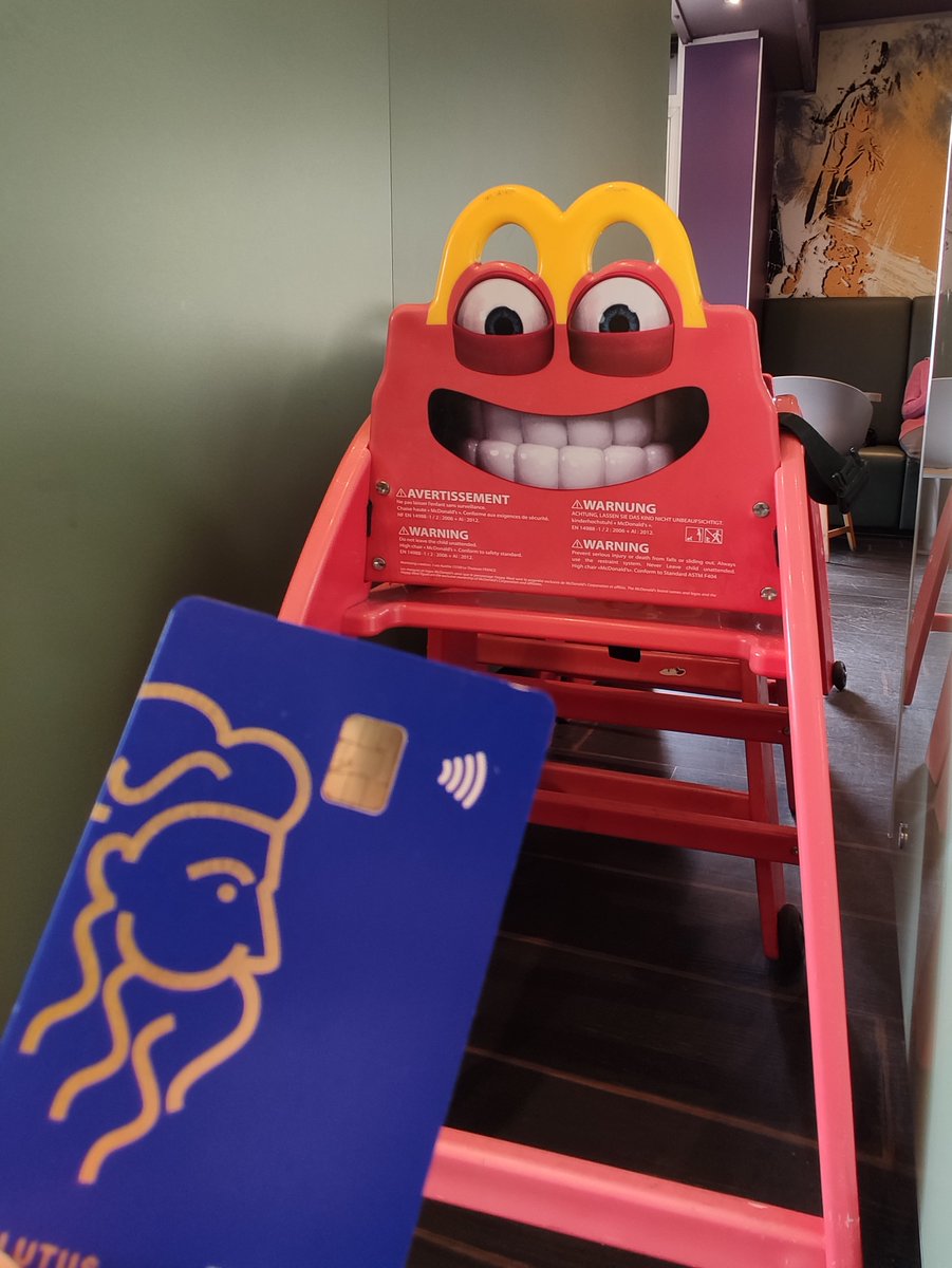 TrueMitchiv's tweet image. my face after reading the latest perks #HungryForPlutusPerks