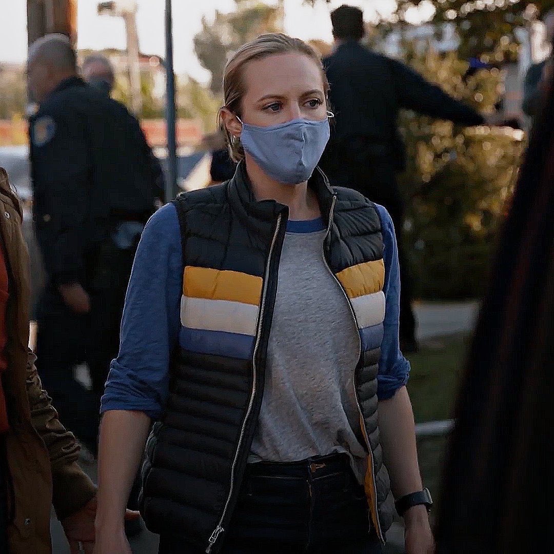 delucabishopss2's tweet photo. Outfits that deserved more screen time… 

#station19 https://t.co/CCeHQ8qxUF