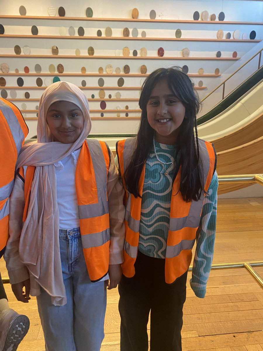 Roundhay Year 6 tweet media