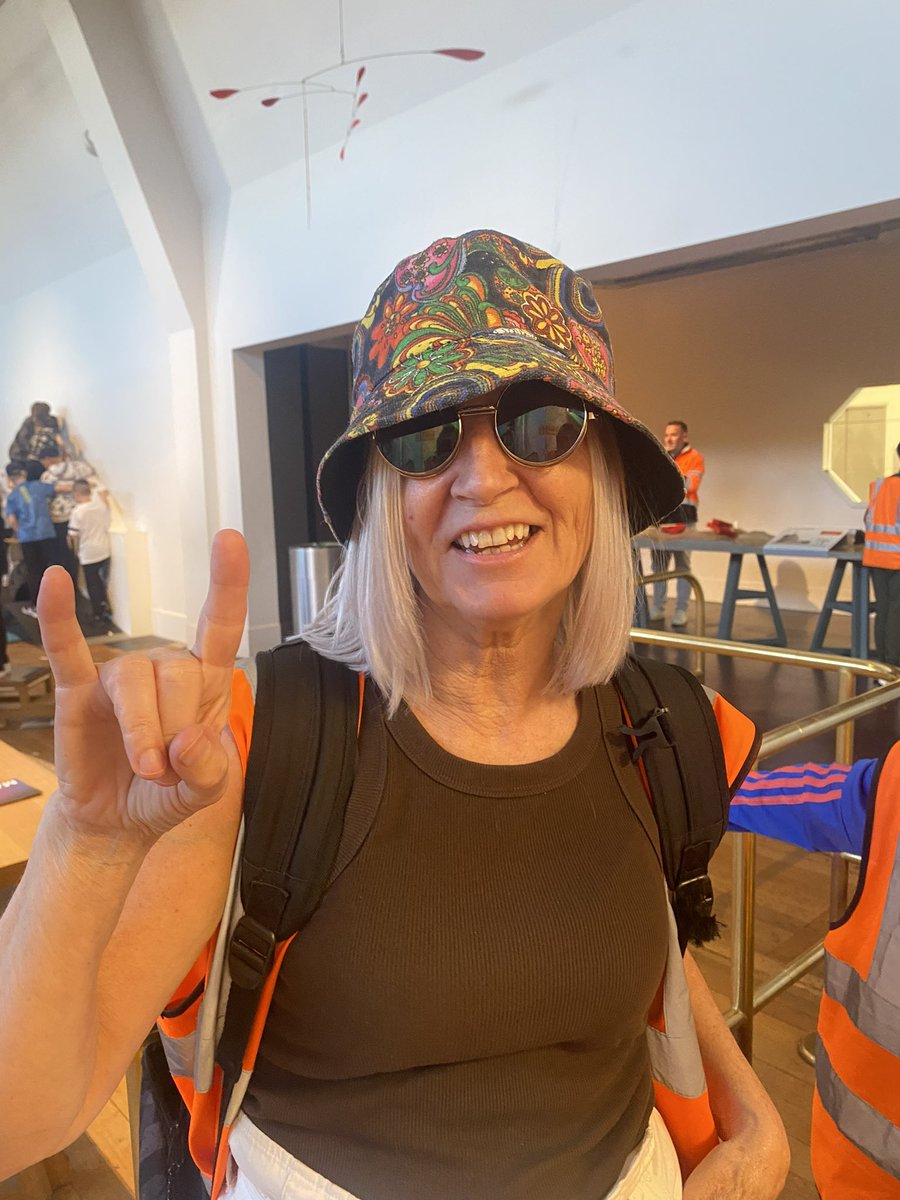 Roundhay Year 6 tweet media