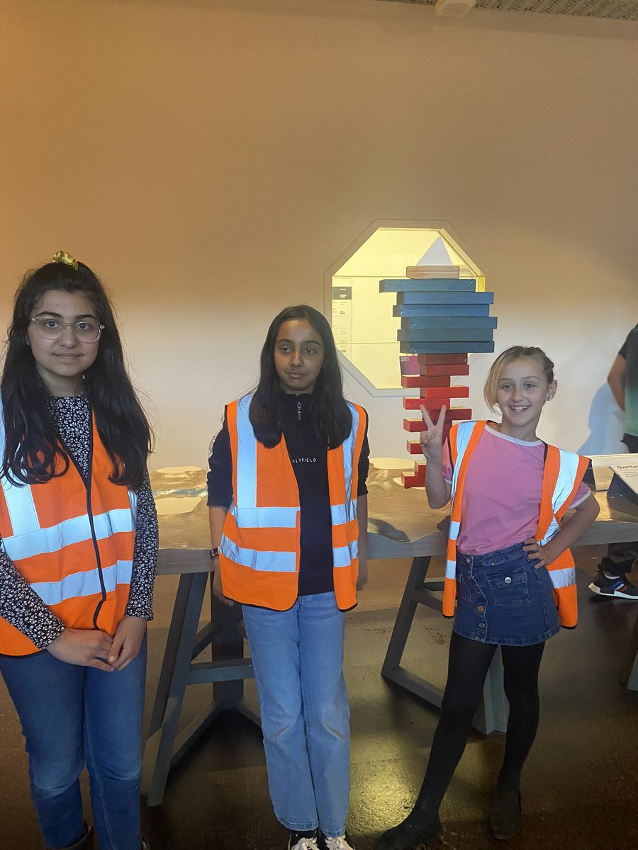 Roundhay Year 6 tweet media