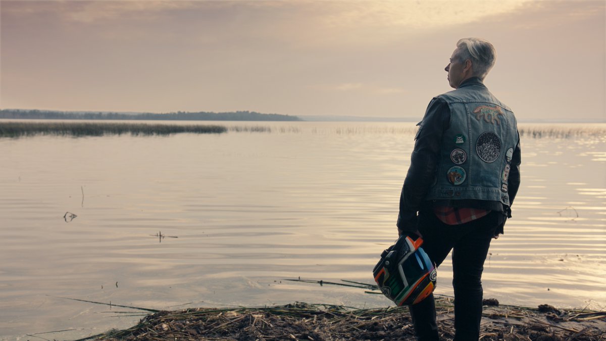 sabrinarmf's tweet photo. It’s #YVRScreenScenePodcast Day! Acclaimed producer and director lori lozinski reflects on her journey with grief and mental health on the back of a motorcycle. @llozinski @NFB_katja @thenfb Episode sponsors: @Biz_Books + @the_dramaclass https://t.co/Ba3JSoFeGZ https://t.co/lVRZp3ePsp