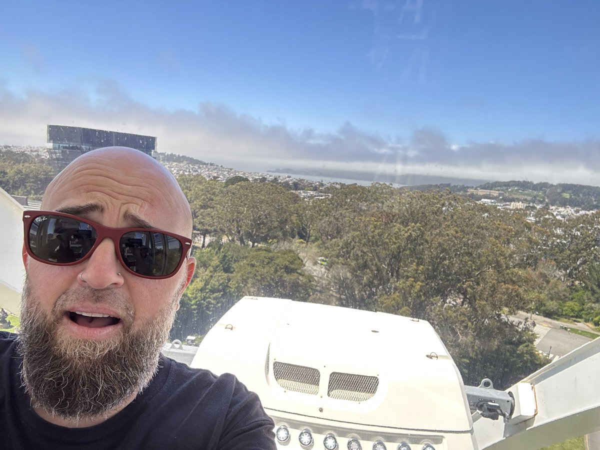 GM from Fog City 🌁

Today is the day you’ll ascend 📈beyond the zenith of your 
imagination! 🧠

Everything we want is on the other side of fear. 

#web3 #nfts #ETH #Crypto   <a href="/SDArtWork/">Sean Davis</a>