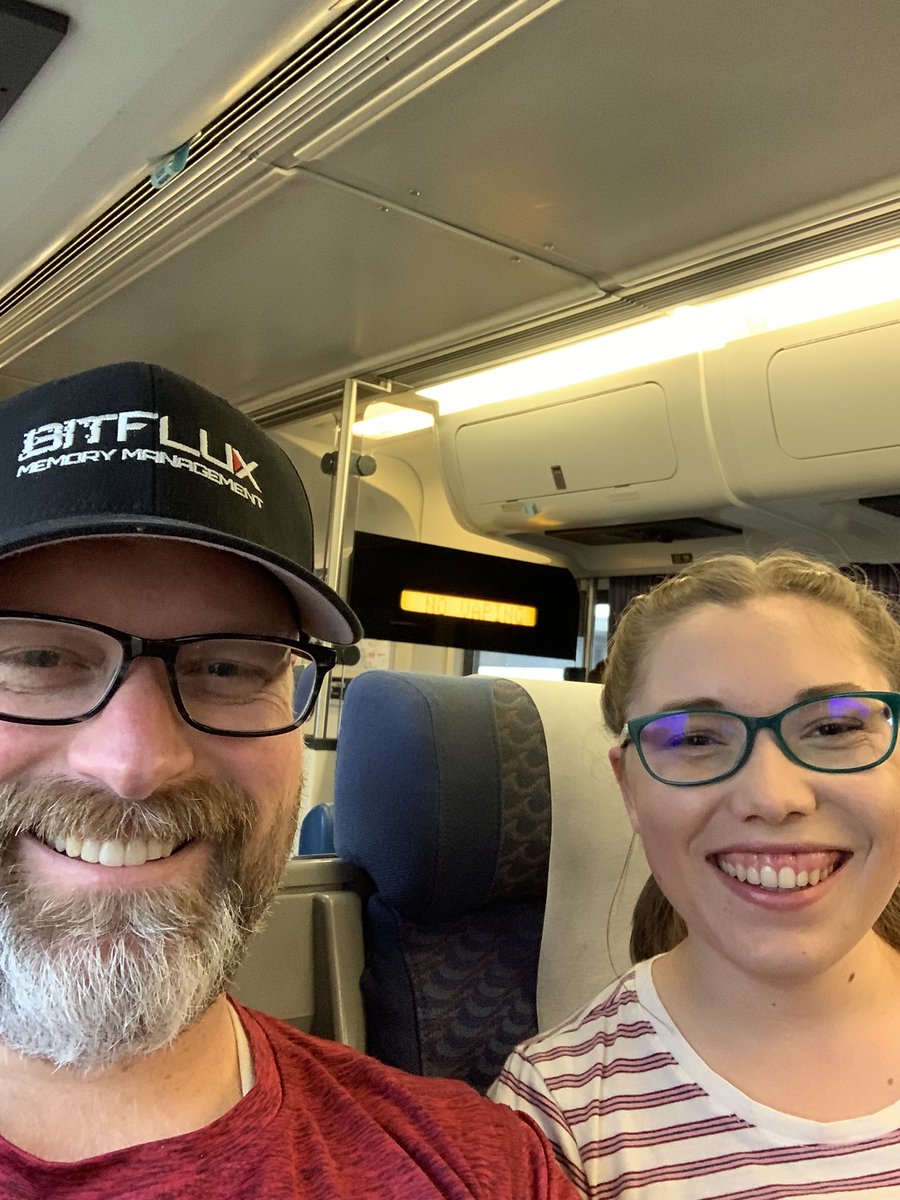 jaredhulbert's tweet image. On my way to SF with @PearlHulbert for our first daddy-daughter #hackAIthon