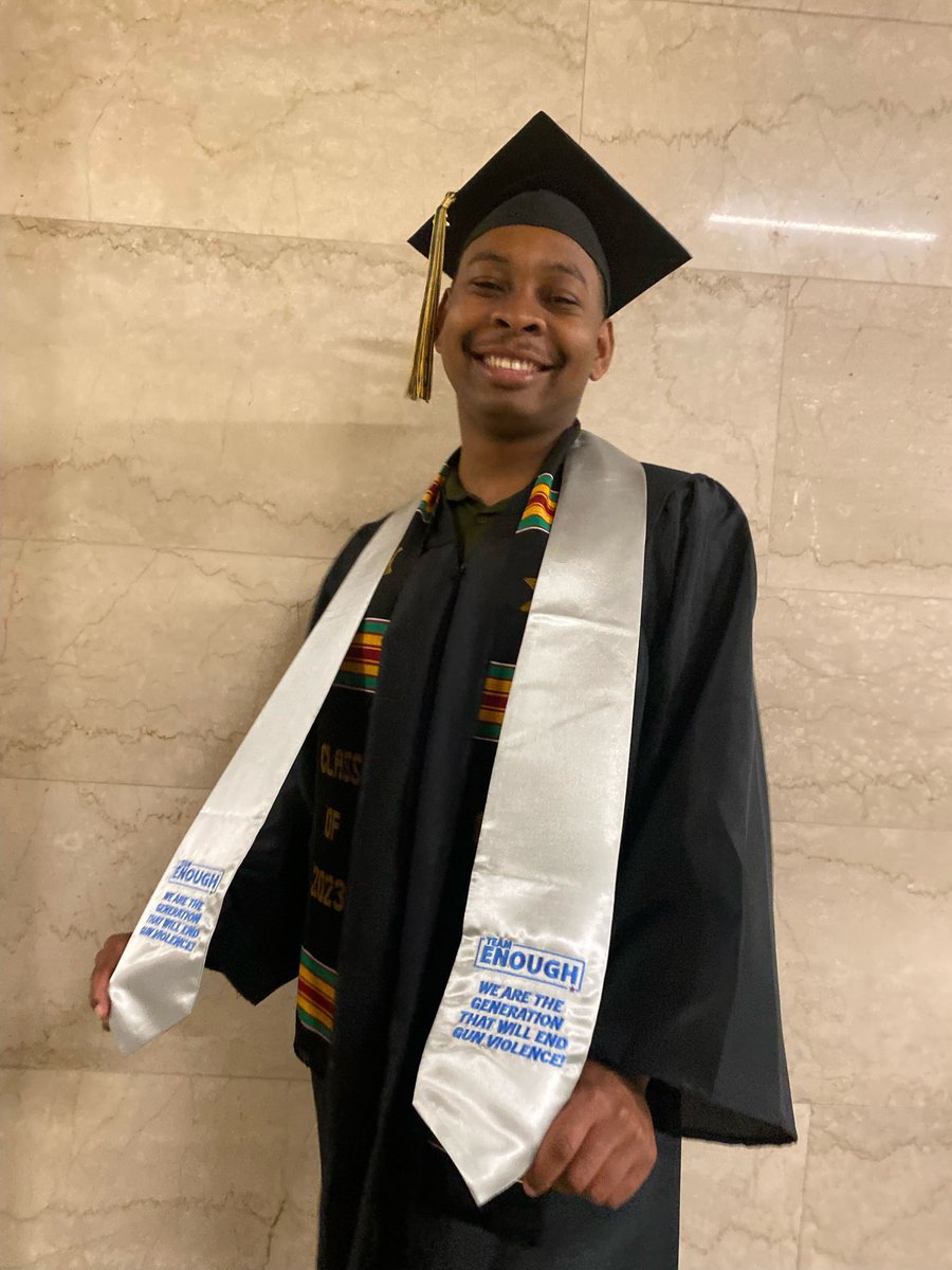 Team_Enough's tweet image. MAKE SOME NOISE FOR THE GRADUATES! 📣

We are so proud of our Executive Council Member @A_Davidofficial, our @teamenoughden co-leader @lbsarkissian, and our intern Catherine McGee who all graduated this weekend! 🎓

We LOVE the Team ENOUGH stoles. 😍