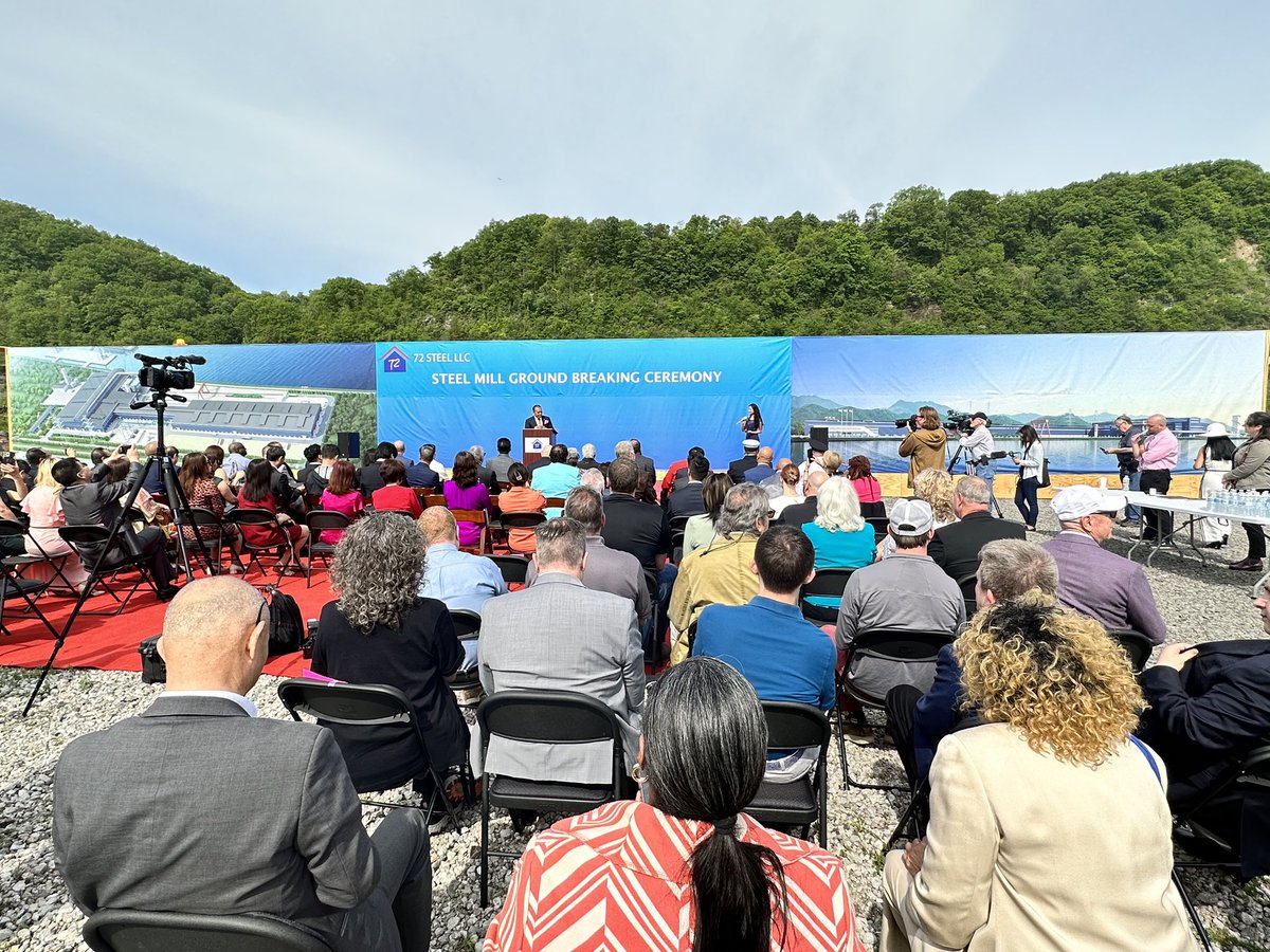 brianasmithnews's tweet photo. GROUNDBREAKING: A new steel mill is coming to Aliquippa! 

72 Steel is holding its groundbreaking ceremony this morning where the J&amp;L and LTV mills once stood. 

It’s expected to open in 2025. 

@KDKA 

https://t.co/tryTfUKPrv https://t.co/E6bjV498Tj