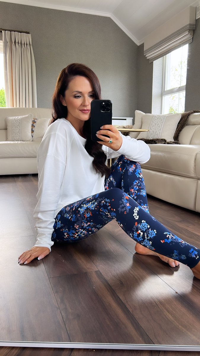 ✨💛 Sweaty Betty discount code 💛✨ Use code ‘SBJENNIFER25’ for 25% off 🤩 
Shop: 
▪️My cream top: rstyle.me/+UlQcbETY2BnAJ…
▪️My leggings: rstyle.me/+m1_hhi-8_Fttx…
▪️All Sweaty Betty 20% off using the code: rstyle.me/+kAjYphI4f6LbH…
AF