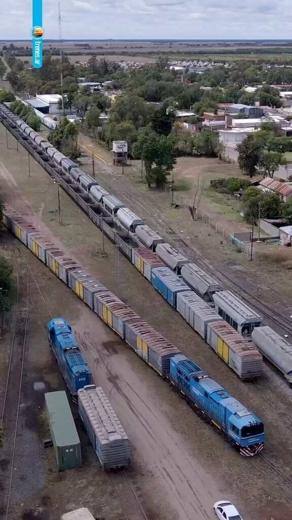 trenes_ar's tweet photo. Maniobras en la estación Justo Daract para armar la formación que saldrá con su carga a su destino final a cargo de la locomotora CRRC CDD5A1 9448
-
-
#ferrocarriles #ferrocarrilesargentinos #trenesargentinos #trenesargentinoscargas #bcyl #trenes #argentina #sanluis #justoda… https://t.co/myAe8Vd80N