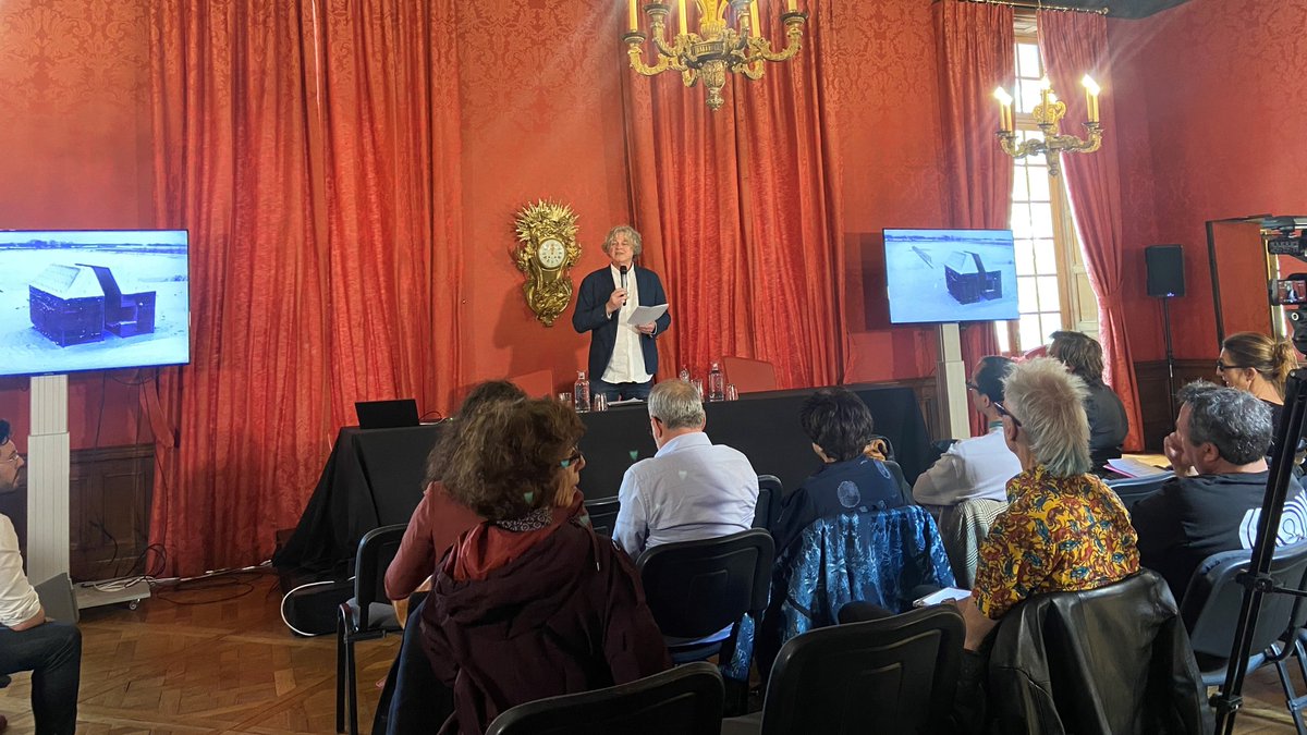 IEAdeParis's tweet photo. #MemoryPlace
C'est parti pour les 2 jours de #workshop du Pr. John Sutton #IEAFellow!
L'occasion de faire dialoguer différentes disciplines sur la nature de la perception corporelle & affective en examinant les relations entre #espace et #mémoire
👉https://t.co/BcdgCs4EwL https://t.co/nBLwWJJMuD