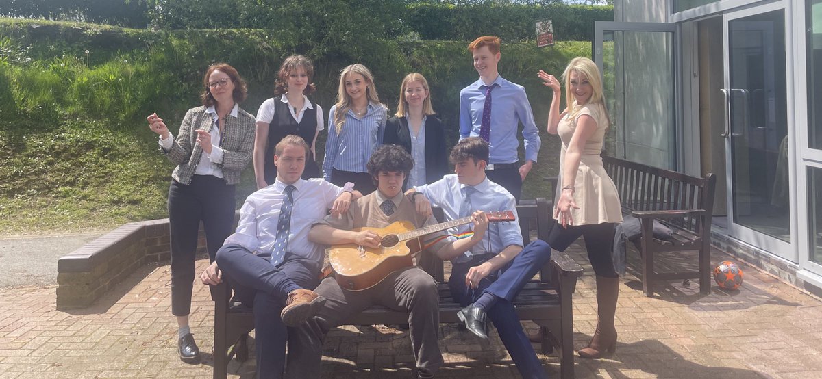 TrinityPsycho's tweet photo. Farewell to the class of 2023 Psychos! Well done on making it to the end of 2 years of Psychology! You’ve been fantastic in the classroom, at the zoo and at Psych Soc! Good luck in your exams! #leavers2023 #psychology #psychstudents #psych #trinitypsychology #trinityschoolcroydon https://t.co/ts4061V0am