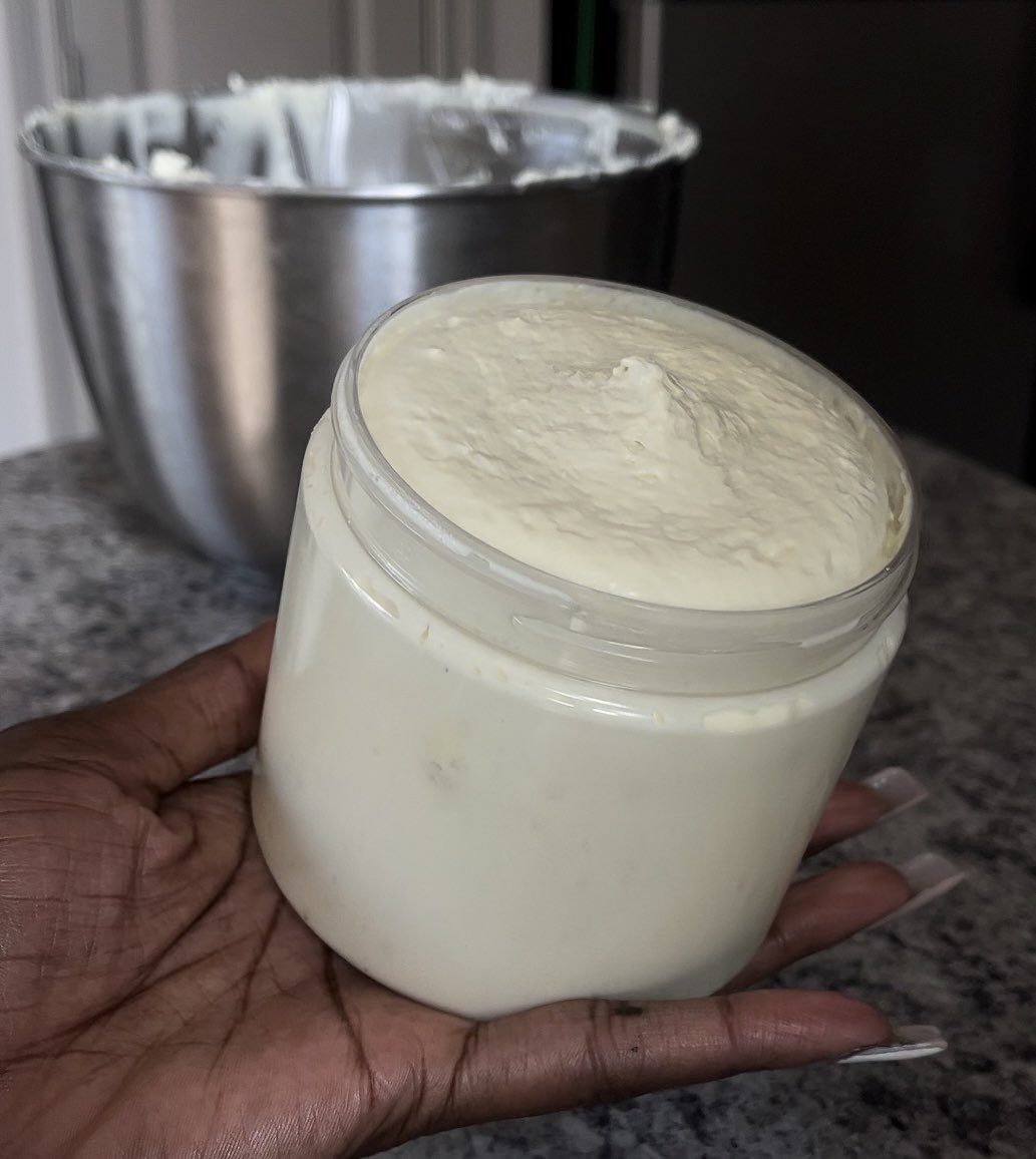 Exclusivebcare's tweet photo. We fill every Butter to the top and fill every space✨🔌
#needbodybutter #needsheabutter #blackOwnedBusiness #blackskincare #whosashy https://t.co/ZhYWbCbXSg