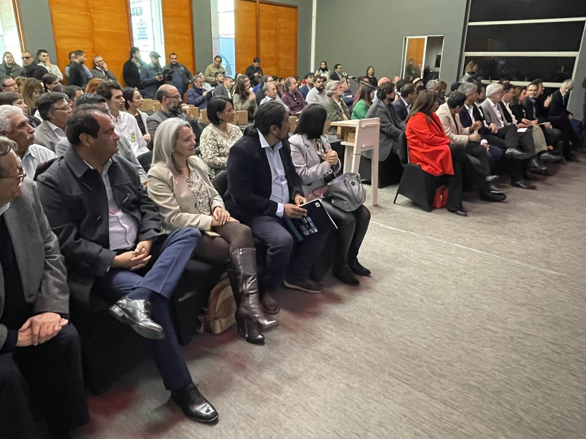 CORECoquimbo's tweet photo. 🍇🍸 Consejeros regionales participan de la celebración oficial del #DiaNacionalDelPisco que organizó @piscochilecl en #LaSerena, destacando el valor de la principal bebida nacional y la industria asociada 

#PiscoOrgulloChileno 🇨🇱 https://t.co/lyNjemXF3y