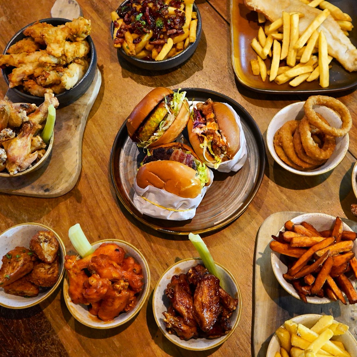 🎊 PARTY BOOKINGS🎊

Whether it’s your birthday party, work party, event, launch  party or even a hen party - we’ve got you covered here 🍻 ✨🥂 Great party food platters available for group bookings🍔🍻

#craftbeer #beer #dublin #urban8 #henparty #eventvenue #venueplanner