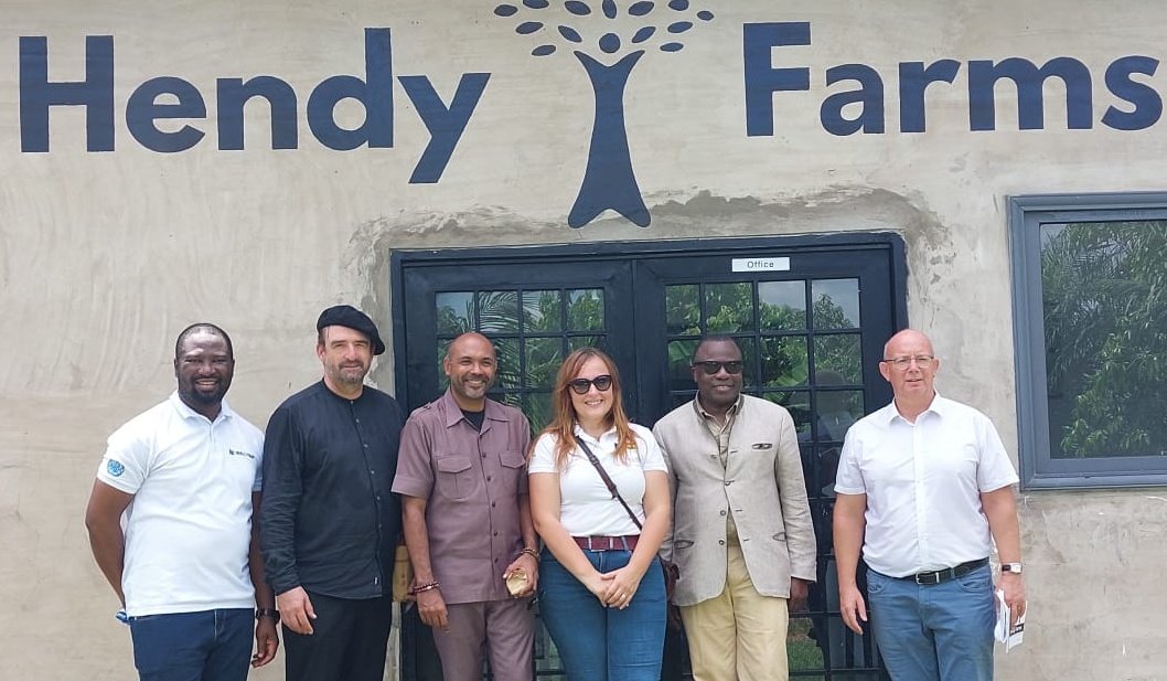 IrchadR's tweet photo. Do you like mangoes ? Together with @GermanAmbGhana @JaAniambossou and Amb Tamas Fehèr (Hungary), we spent a full day learning about mangoe industry from seddling, to processing, to exports 
EU funded @WACOMPGhana is reinforcing the #skills of young entrepreneurs
#GlobalGateway https://t.co/NpV9kT2p4N