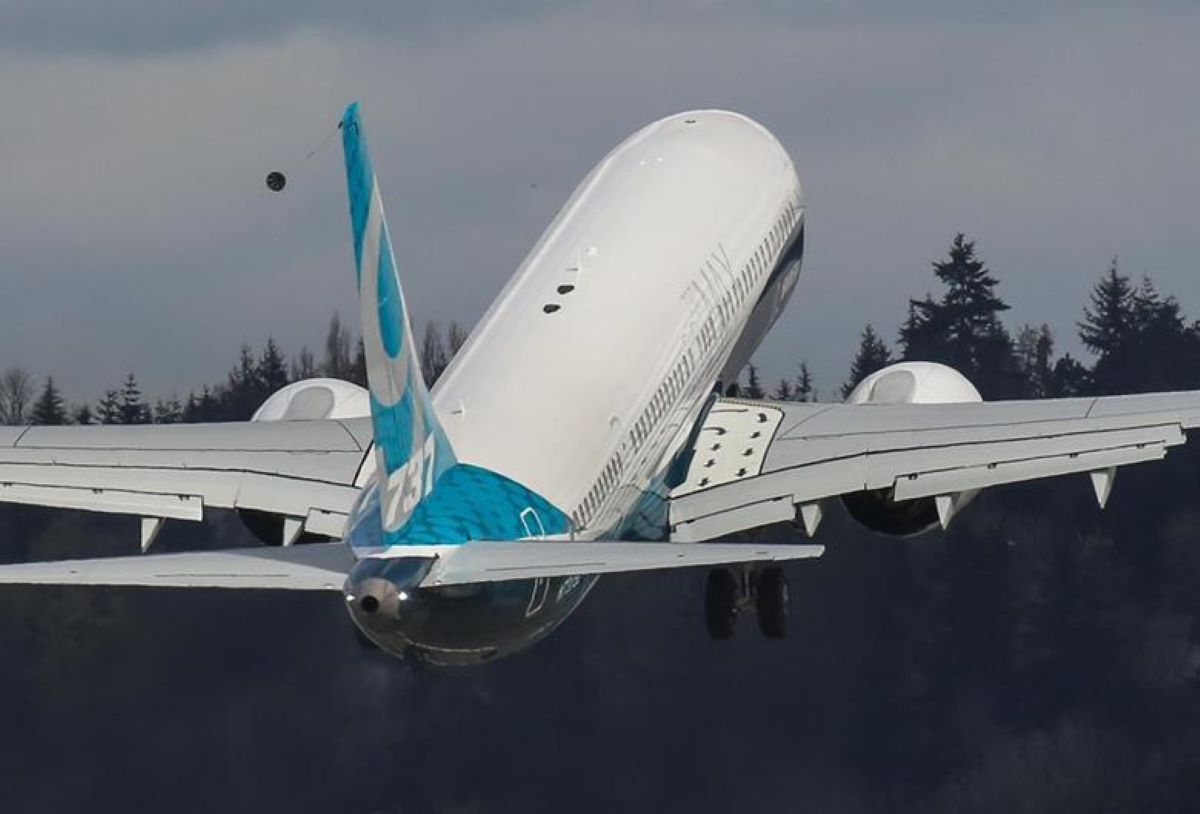 Boeing confident of overcoming 737 #fuselage issue within months Boeing confident of overcoming 737 fuselage issue within months
Boeing is confident that it will recover within months from the recent 737 manufacturing process snag bit.ly/41C1ofb #Airplanes