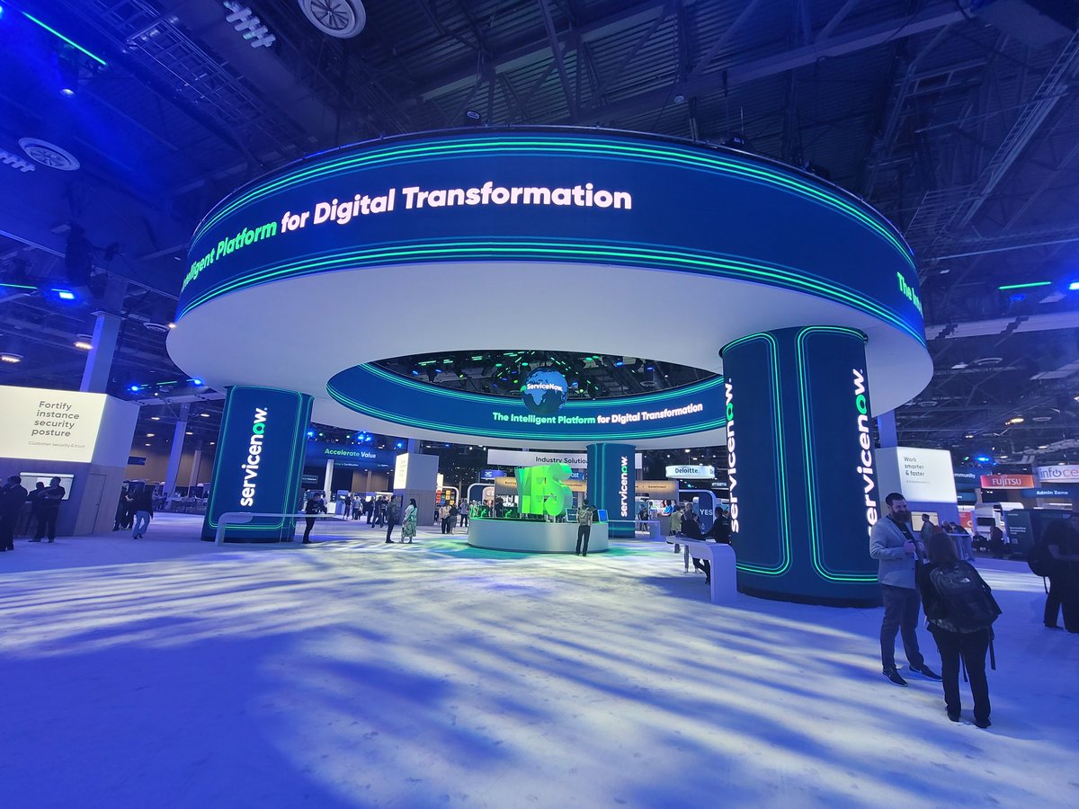 tillonation's tweet photo. #Know23 so exciting to be back! https://t.co/k3zvrvOown