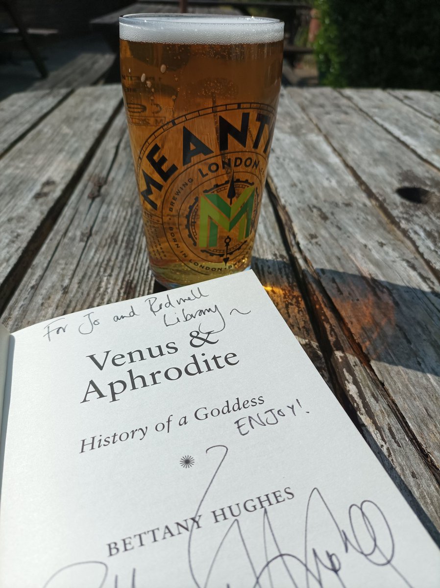 JoMortProofread's tweet image. Yes, there's a lot of strimming going on, but there's also the village pub...