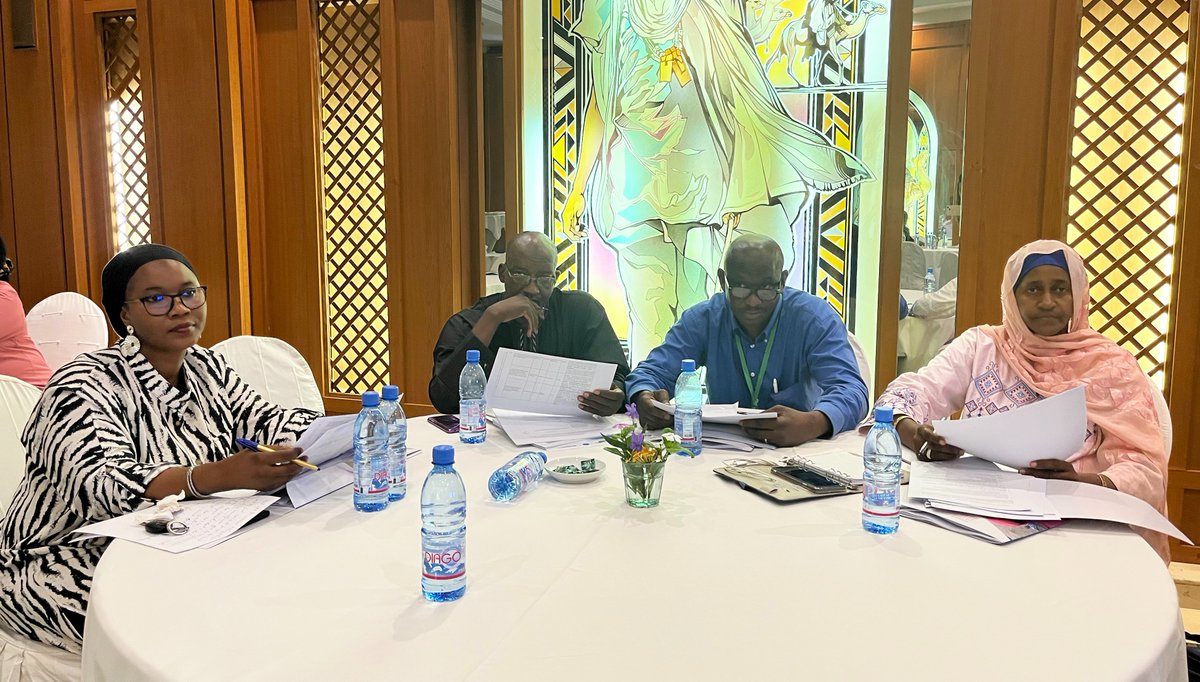 PBFMali's tweet photo. Revue des résultats 2022 & présentation des priorités 2023 des portefeuilles de consolidation de la paix au Mali 🇲🇱 & révision des notes conceptuelles à soumettre à l'initiative de promotion du genre & de la jeunesse #GYPI 2023 lors de la réunion #CoTec #FFPH & @PBFMali https://t.co/oQwin0yvB5