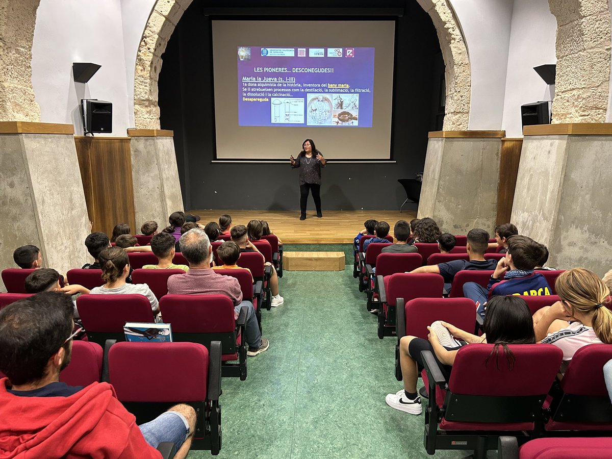 escolaUlldeVent's tweet photo. Avui la @nuriasalann ens ha mostrat l’enginy (in)visible i confiem que ens hagi ajudat a fer-lo VISIBLE!!! Gràcies al programa #AquiSteam de la @la_UPC https://t.co/9swzsUQ9nO