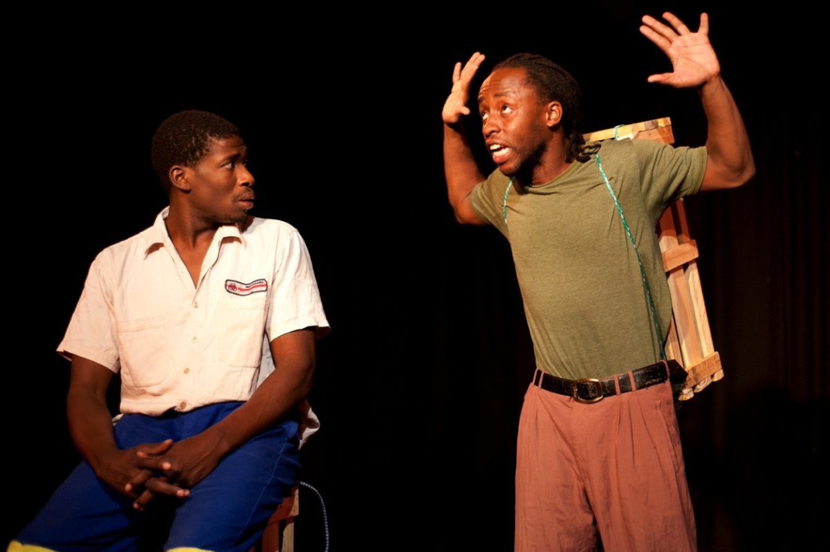 ZimExplorer's tweet photo. Half Empty Half Full readies for 10th anniversary performance | Madzimbahwe Explorer (https://t.co/JwuwMsxno2) @bchiketo @normatsopo #JasenMphepoLittleleTheatre #HalfEmptyHalfFull https://t.co/MrYrYSPxNT