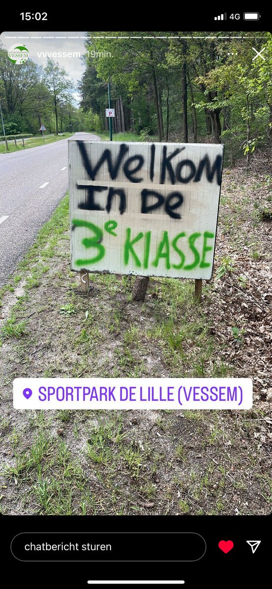 Uw Twitteraar van dienst is weer in de lucht. Tijdens zn reis kwam hij door twee dorpjes met bijgaande verkeersborden. Hoedt u dus! Binnenkort meer nieuws vanuit de 3e klasse. #vamos